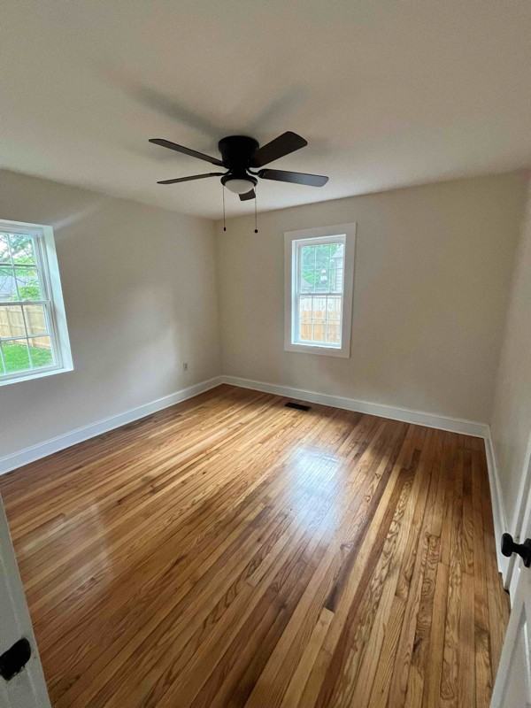 2306 Parkway Dr - Photo 3 of 5