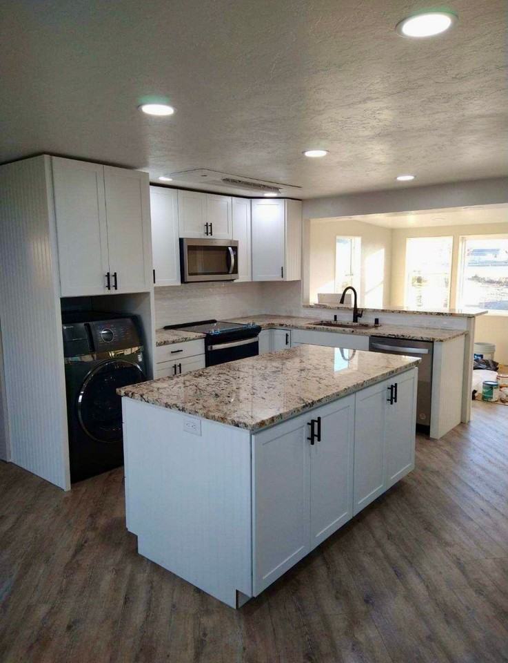 7989 Rainier Rd Ne - Photo 7 of 15