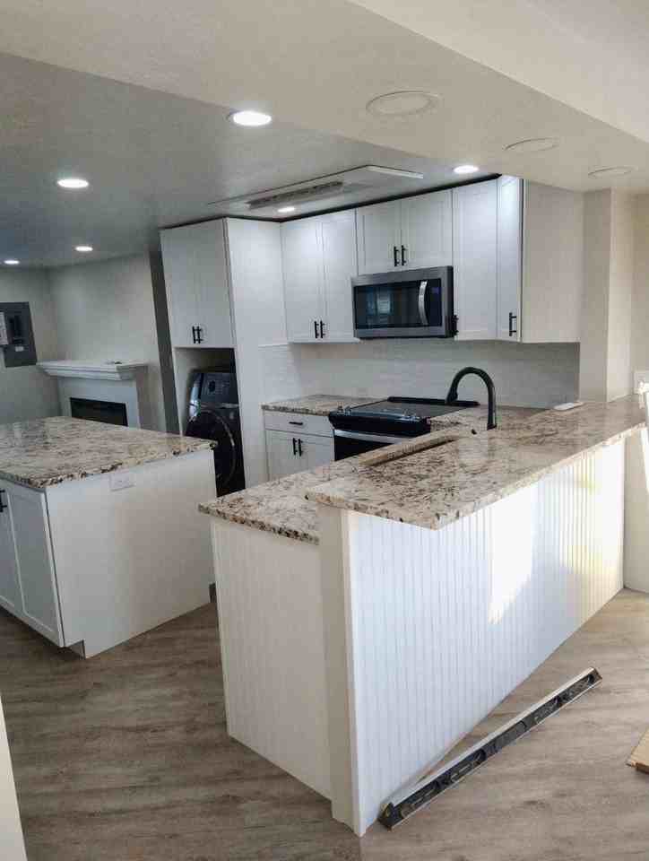 7989 Rainier Rd Ne - Photo 3 of 15
