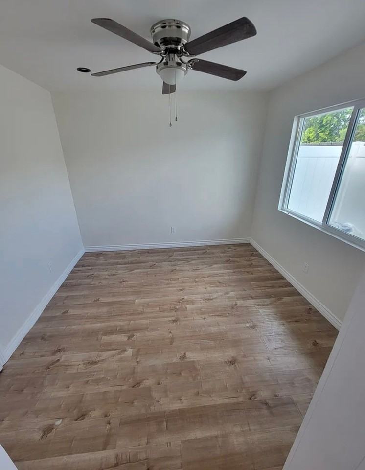 22235 Burton St - Photo 4 of 12