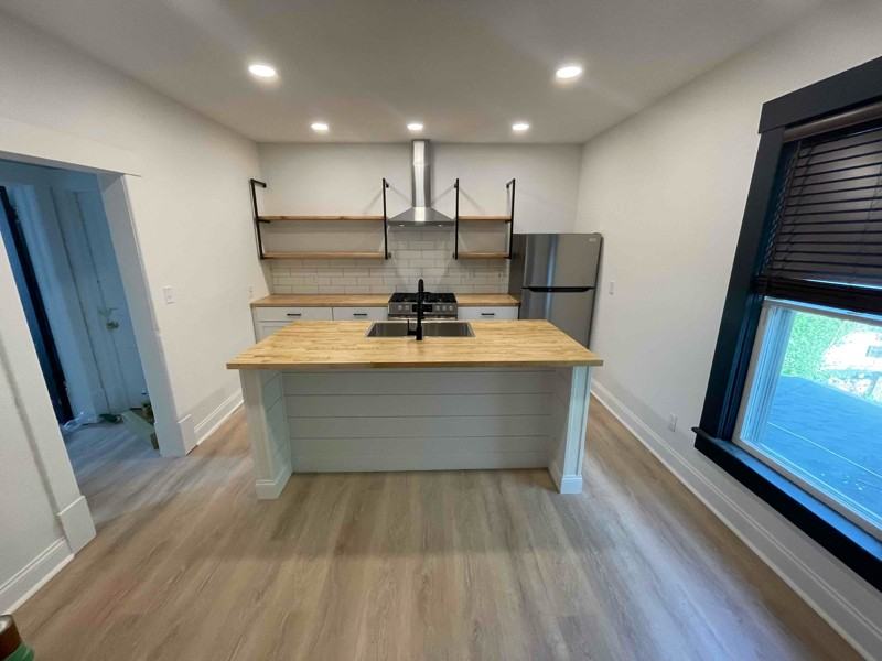 210 Iowa St #4 - Photo 2 of 8