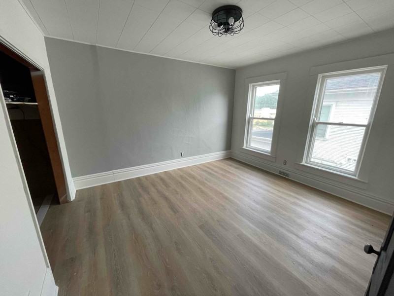 210 Iowa St #4 - Photo 3 of 8