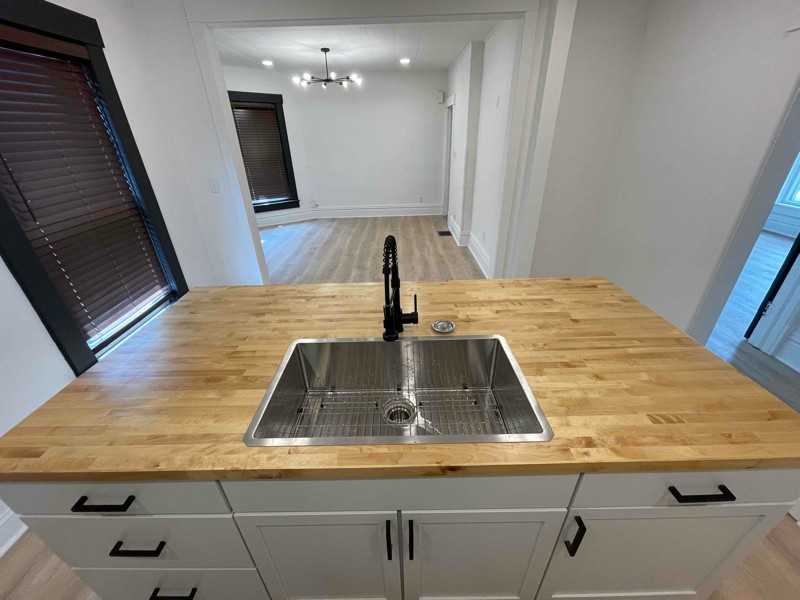 210 Iowa St #4 - Photo 5 of 8