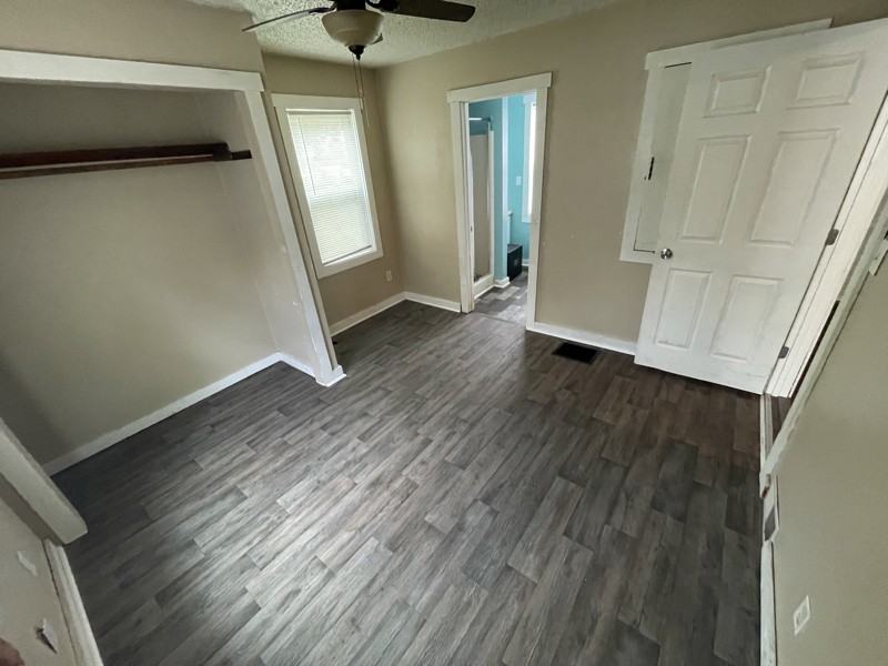 92 5th Ave Nw #2 - Photo 2 of 6