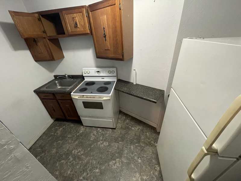 92 5th Ave Nw #2 - Photo 3 of 6