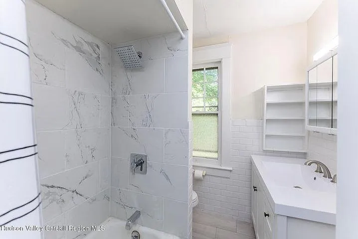 138 Saint James St #138B - Photo 6 of 16