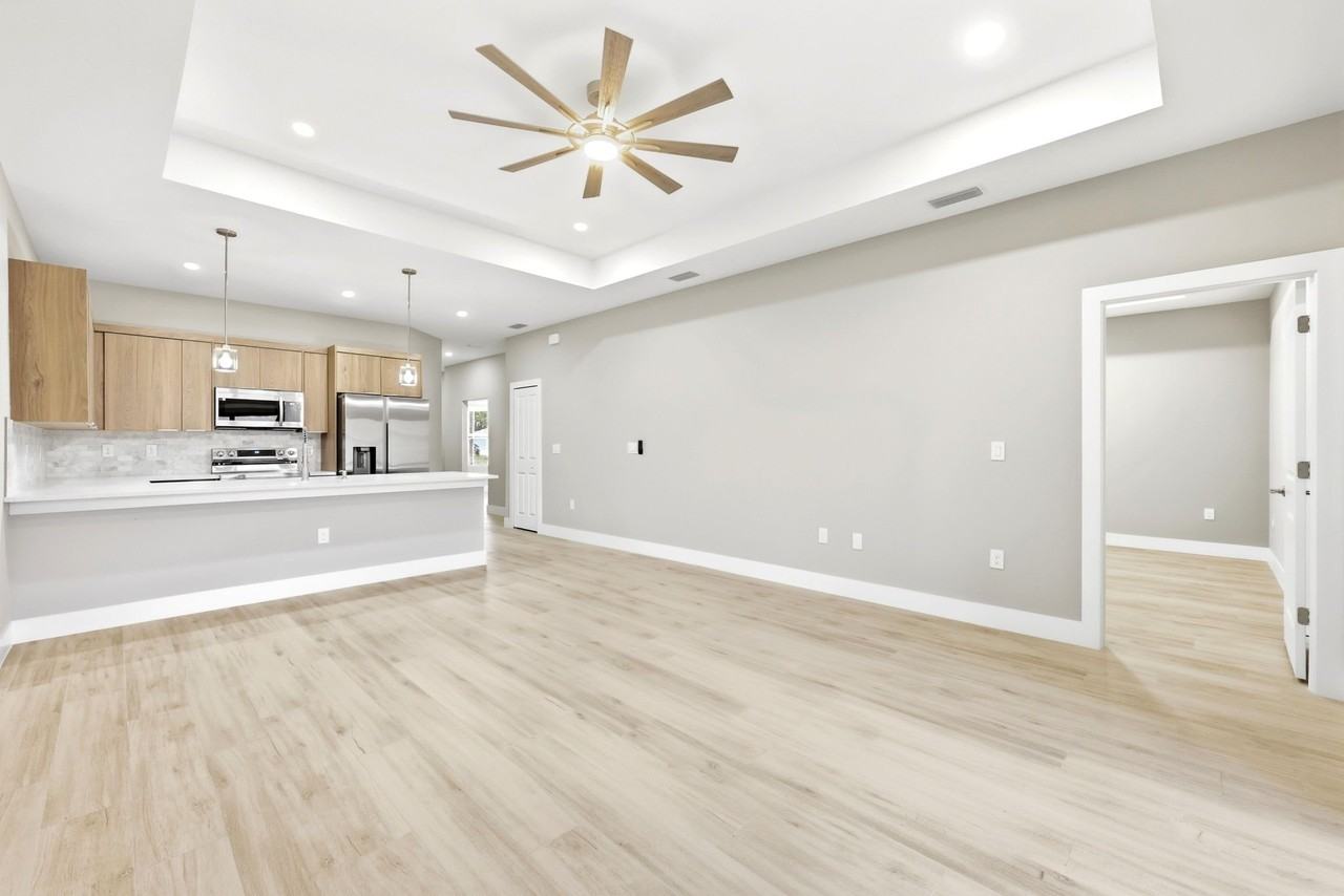 4700 22nd St Sw #4700 - Photo 5 of 20