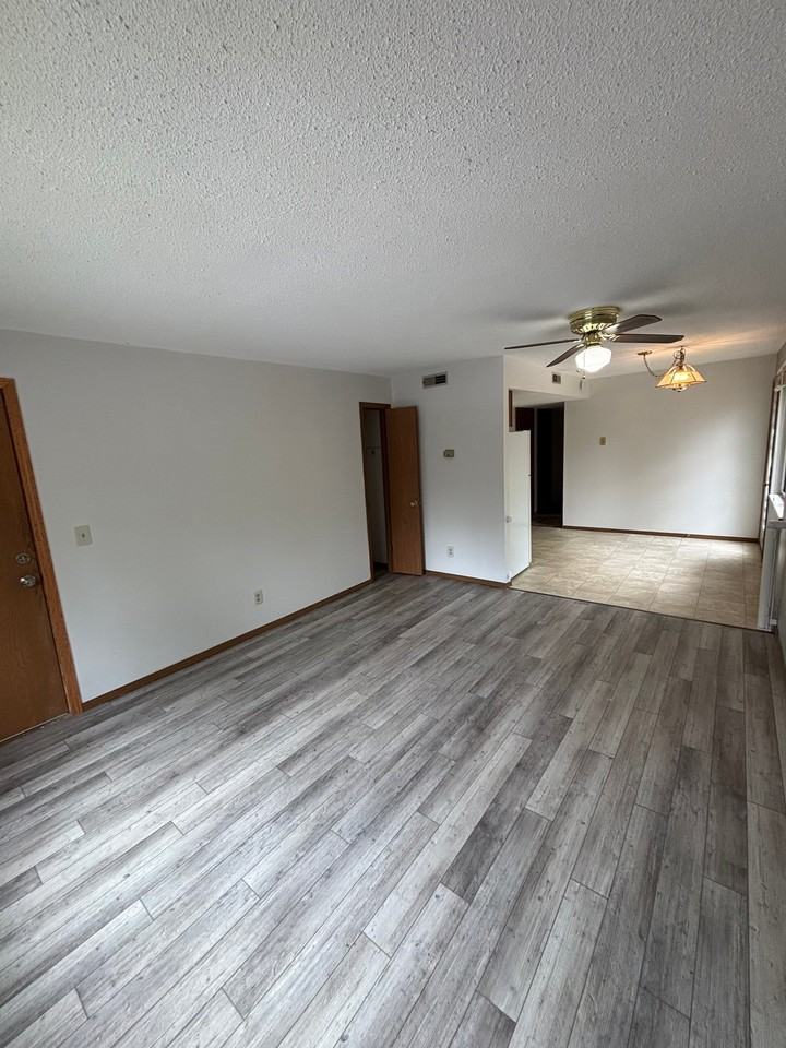 1606 N 2nd St - Photo 3 of 11