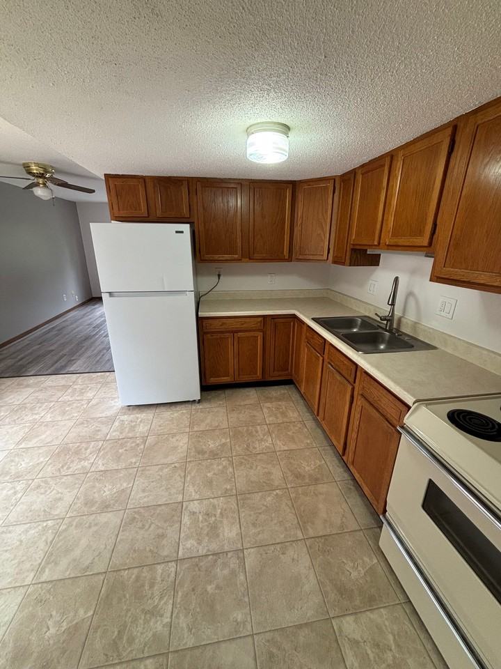 1606 N 2nd St - Photo 4 of 11