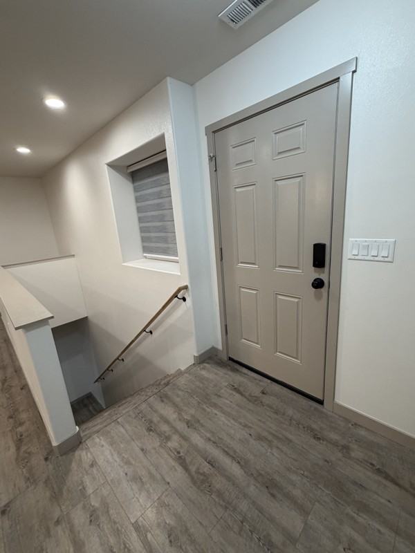 185 Truman Ave - Photo 3 of 19