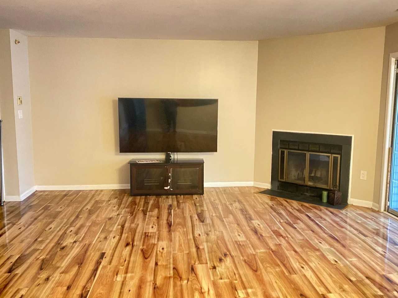 105 Olympic Ct #1 - Photo 3 of 10
