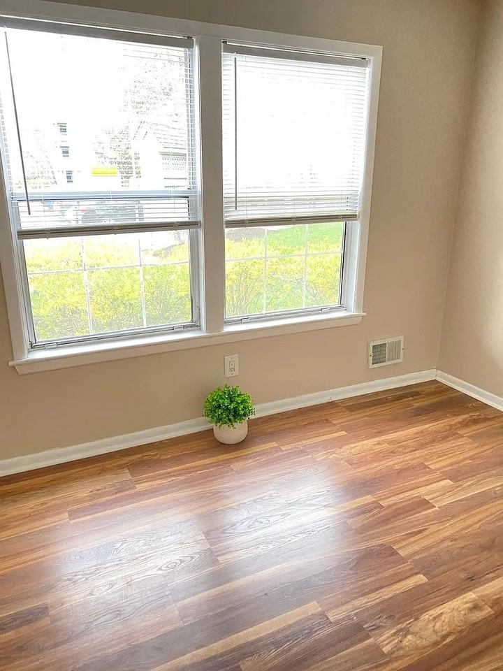 105 Olympic Ct #1 - Photo 5 of 10