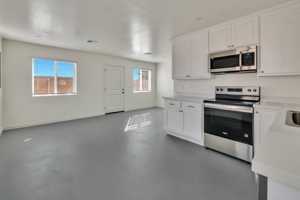 featured image of 1340 W Mariposa Ave #1