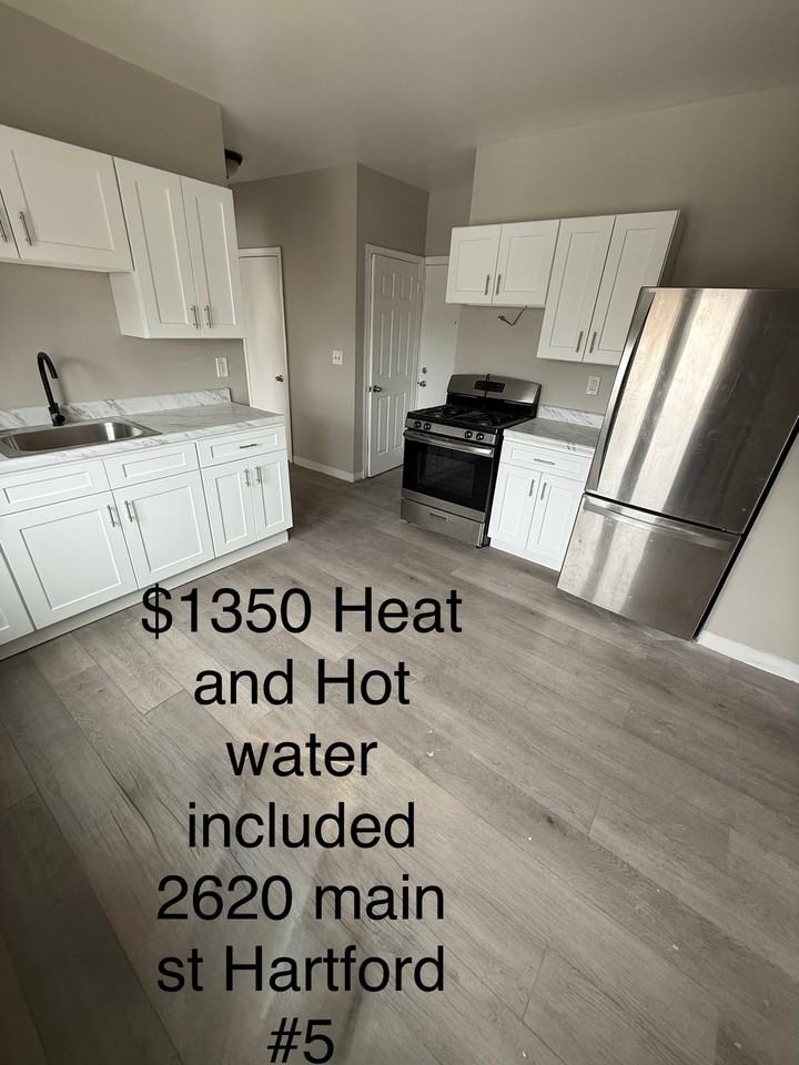 2620 Main St - Photo 3 of 9