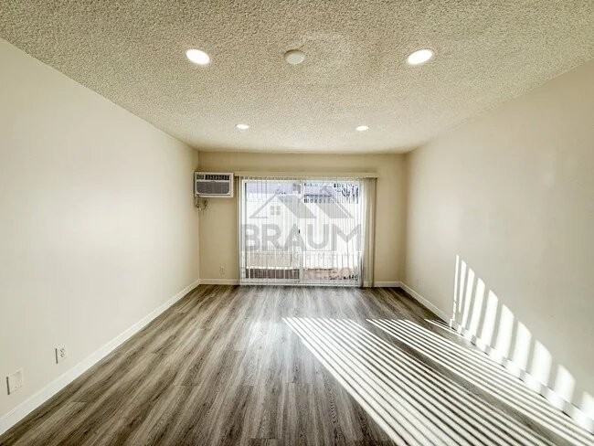 5433 Sepulveda Blvd #1 - Photo 4 of 8