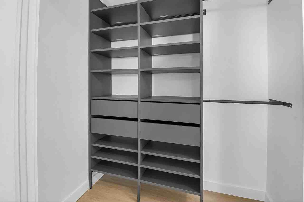 379 Nw 23rd St - Photo 3 of 6