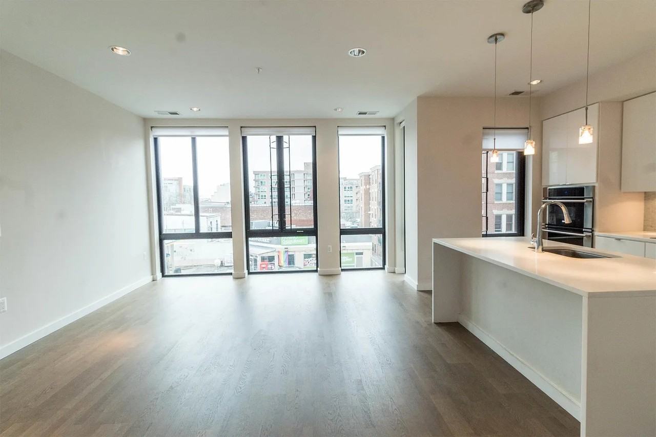 1405 W St Nw #401 - Photo 3 of 21