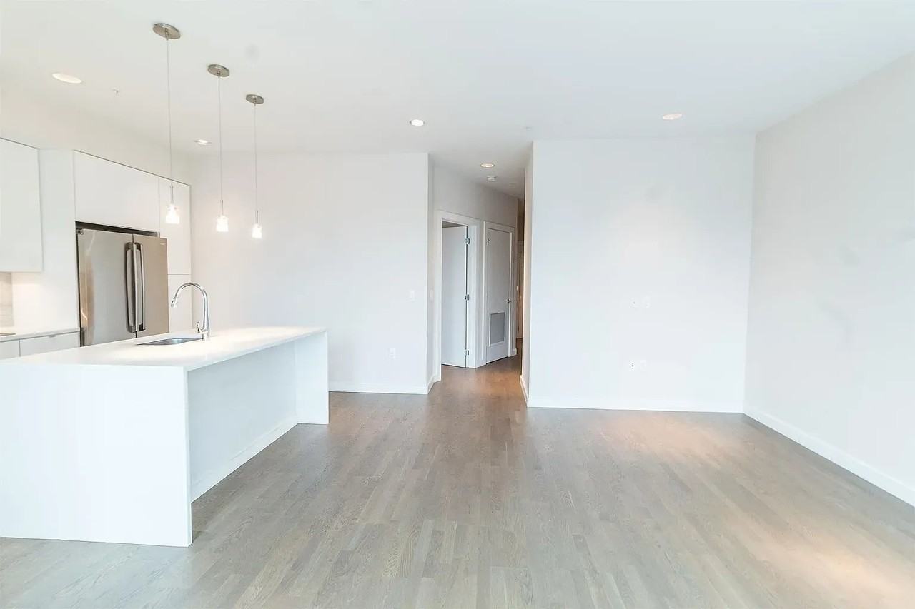1405 W St Nw #401 - Photo 4 of 21