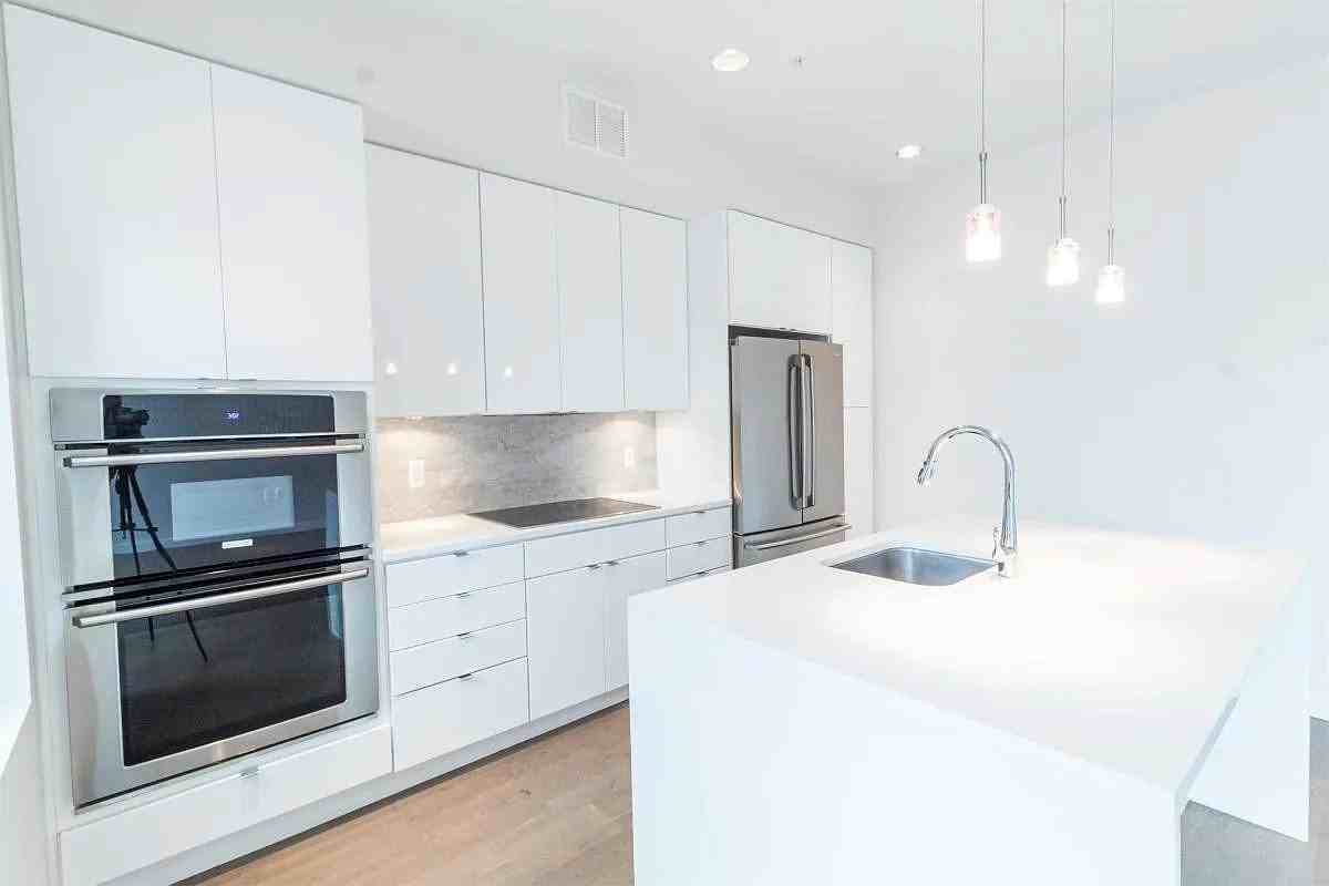 1405 W St Nw #401 - Photo 7 of 21