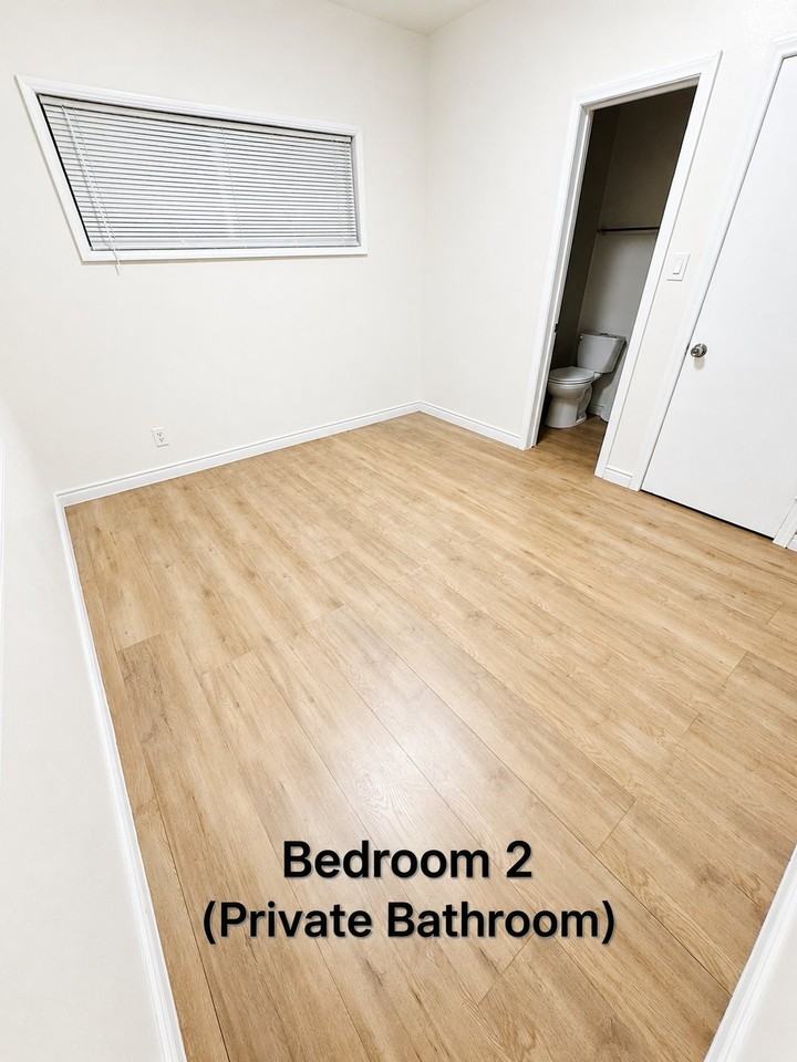 17048 Inyo St - Photo 4 of 9