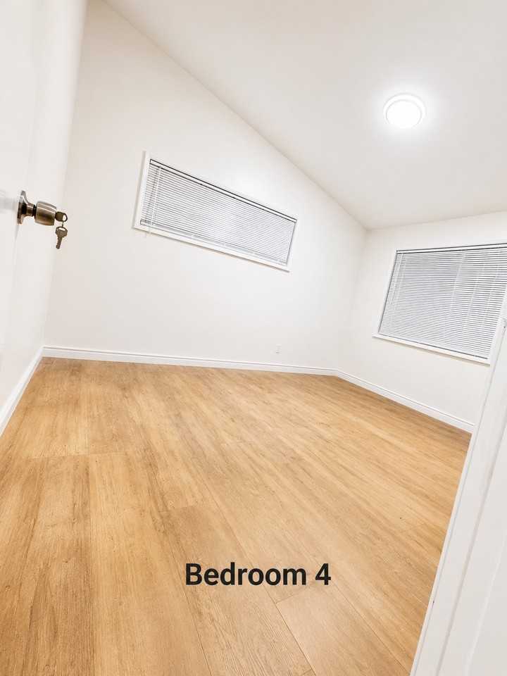 17048 Inyo St - Photo 6 of 9
