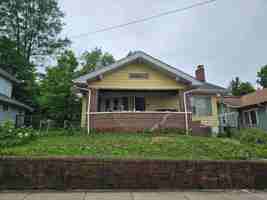 featured image of 318 E Smith Ave