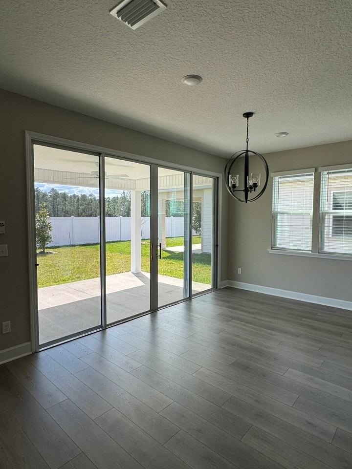 3528 Cunningham Rd - Photo 4 of 14