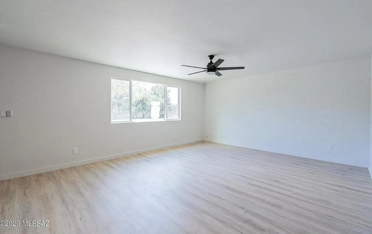1040 N 7th Ave #1040 - Photo 4 of 14