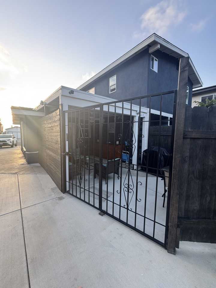 2729 Erie St #NONE - Photo 2 of 15
