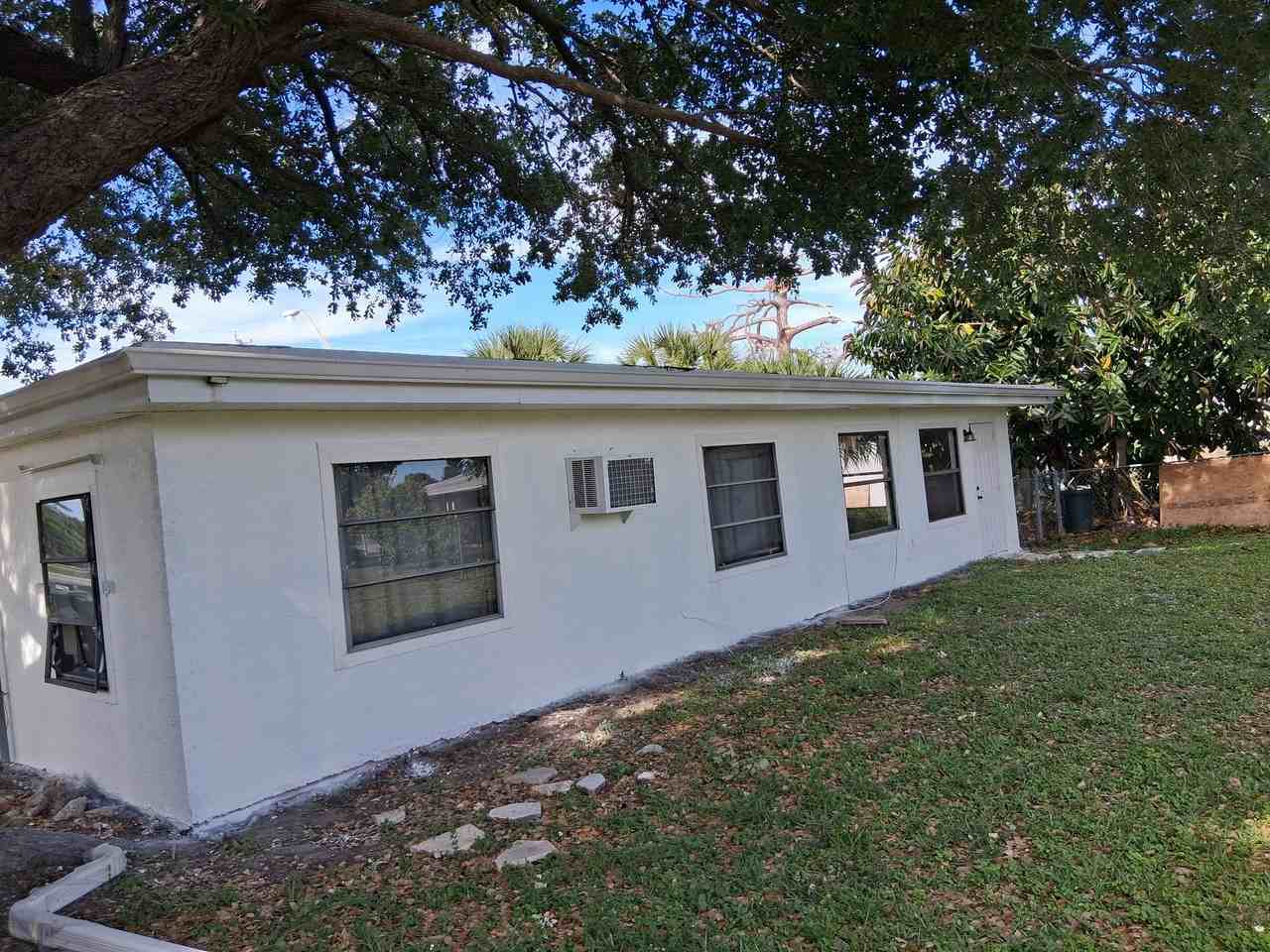 22137 Midway Blvd - Photo 3 of 3