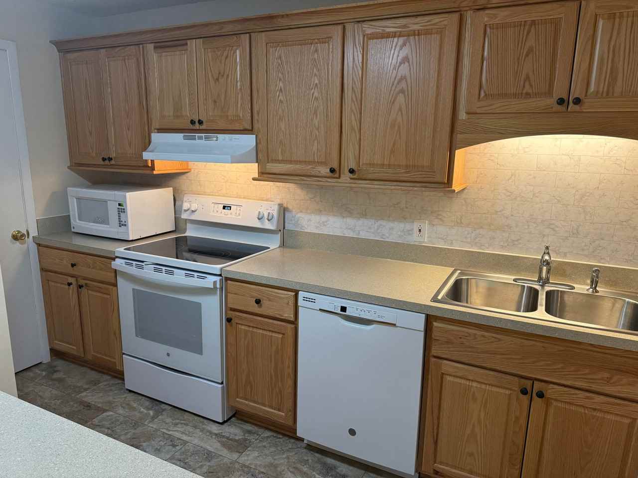 33803 Electric Blvd #G10 - Photo 6 of 20