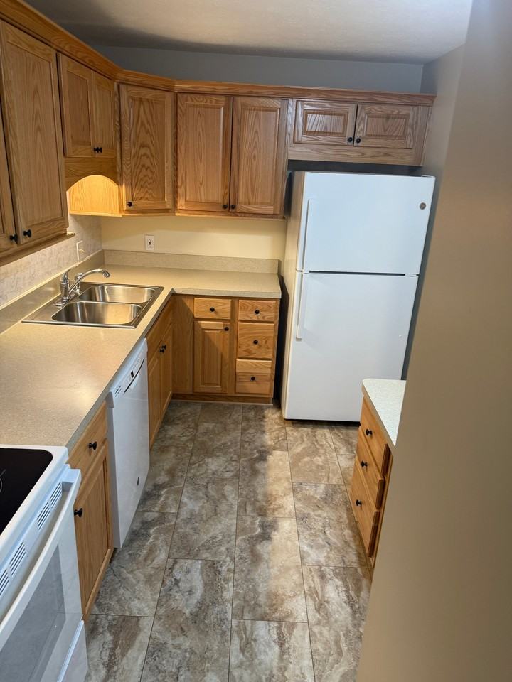 33803 Electric Blvd #G10 - Photo 7 of 20