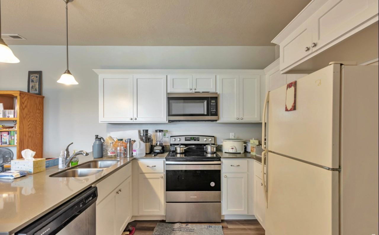 13239 S Dominica Ln #202 - Photo 6 of 12