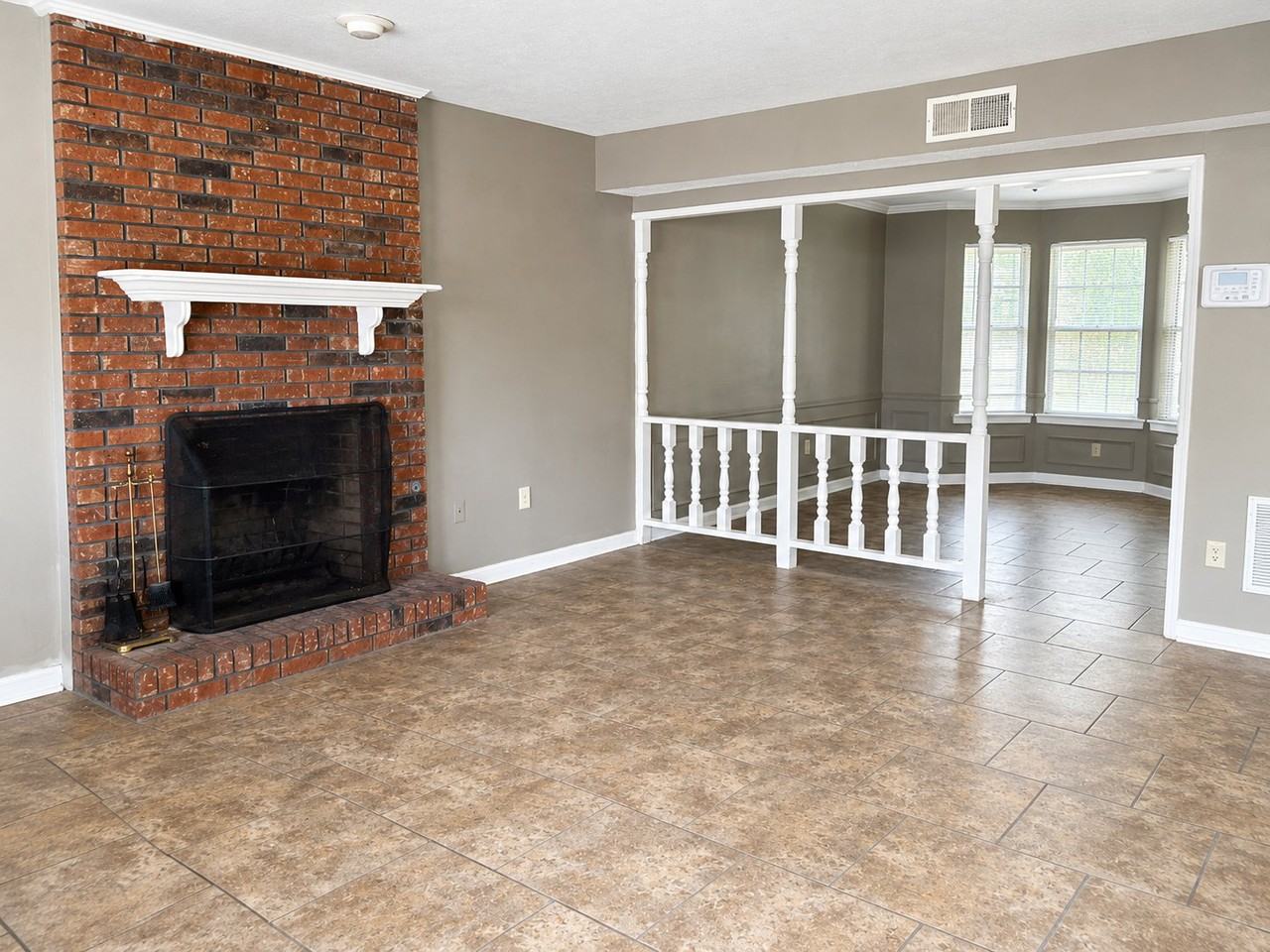 1701/1702 Jamestown Way #1701 - Photo 3 of 14