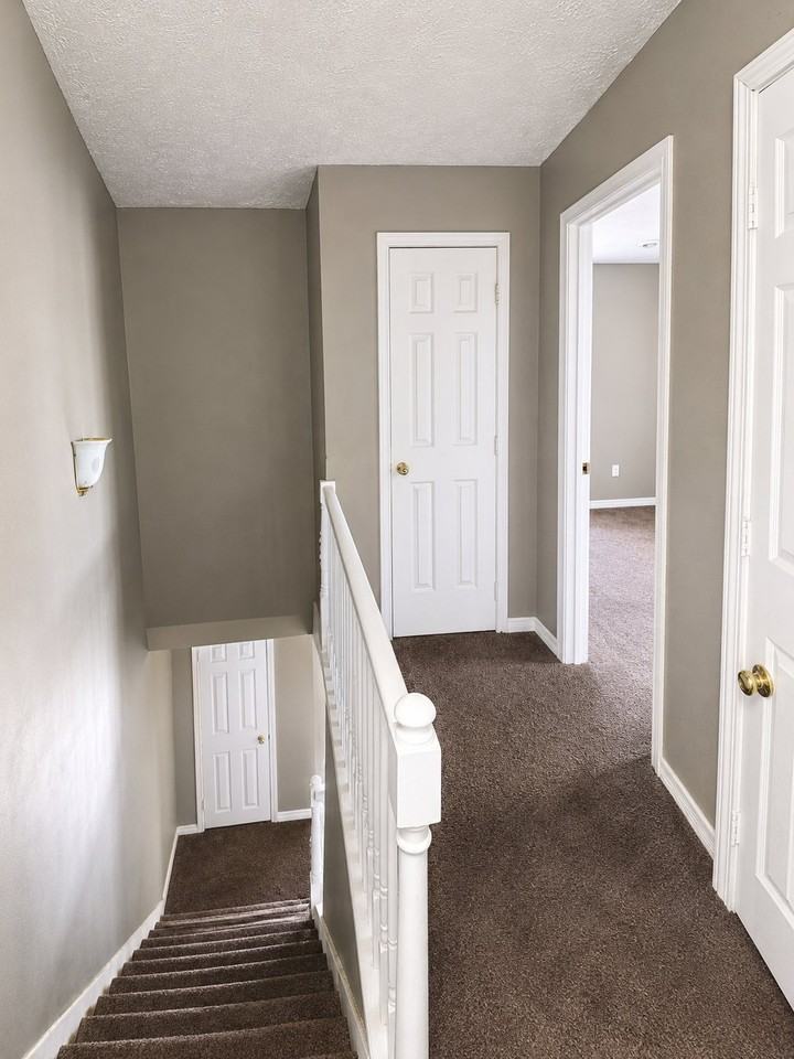 1701/1702 Jamestown Way #1701 - Photo 7 of 14