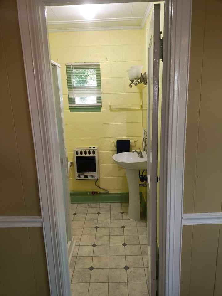 224 Clement Ave #B - Photo 7 of 11