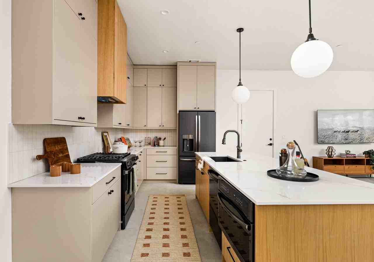 4416 S 1st St #2 - Photo 7 of 20