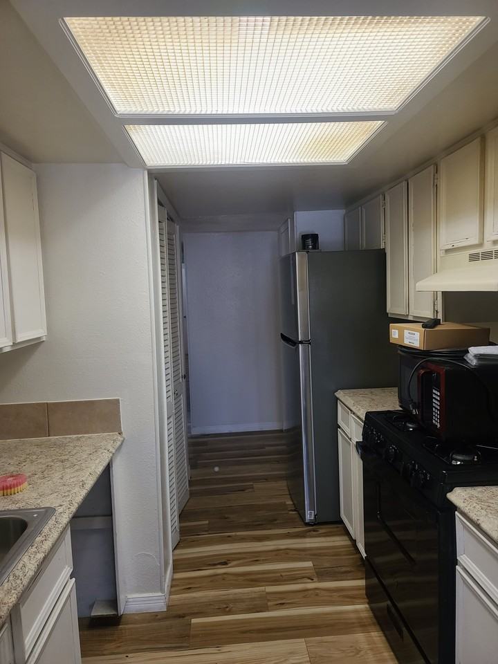 10624 Springwood Dr #D - Photo 2 of 10