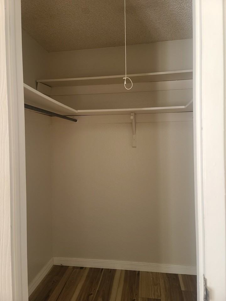 10624 Springwood Dr #D - Photo 5 of 10