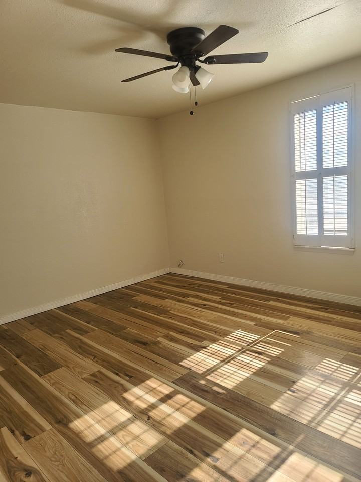 10624 Springwood Dr #D - Photo 6 of 10