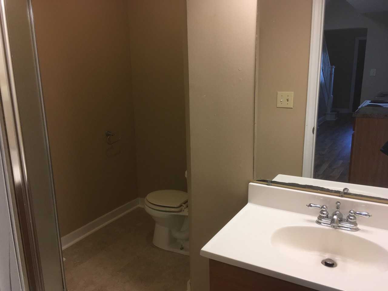 657 Marion Ct - Photo 3 of 8