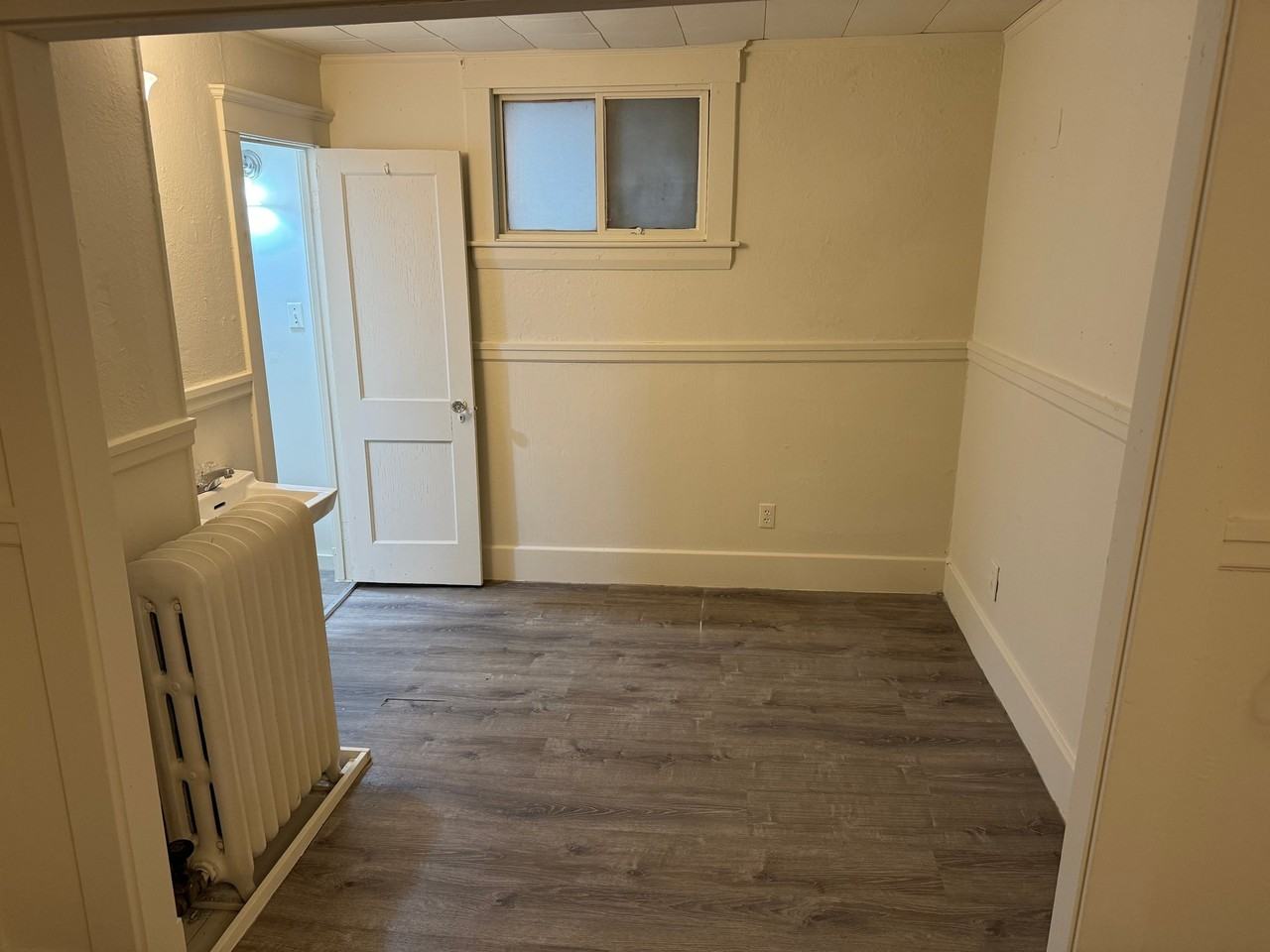 215 Main St #2J - Photo 2 of 5