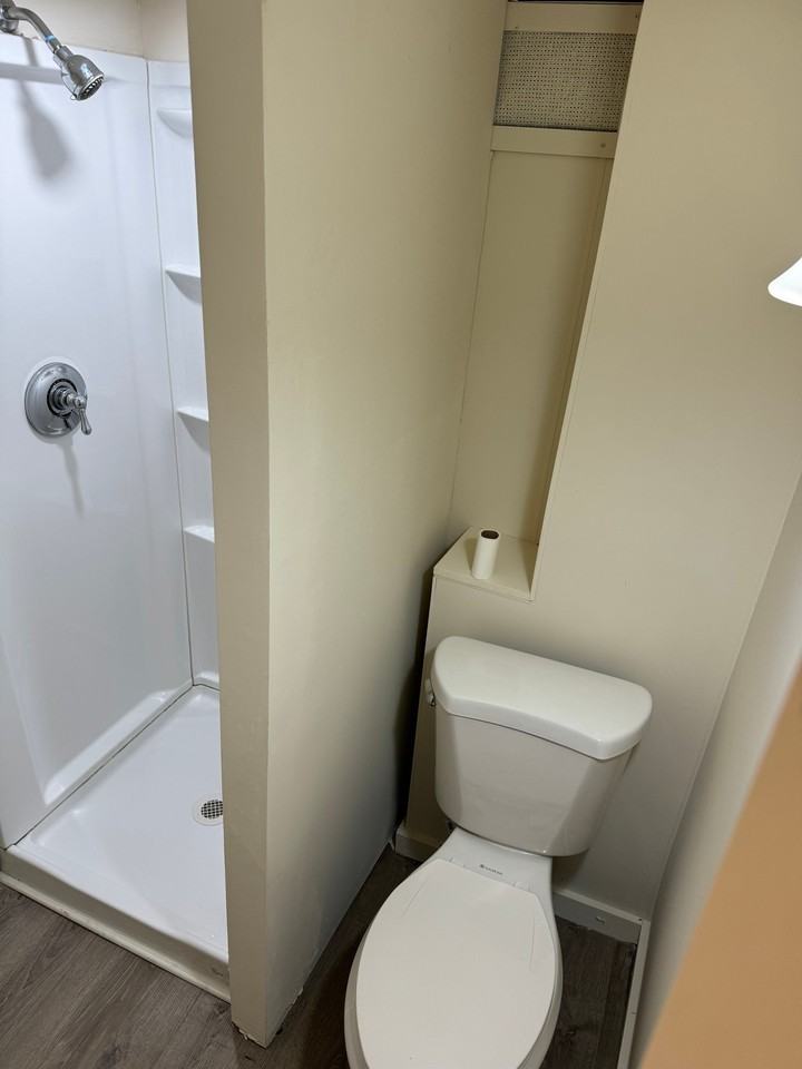 215 Main St #2J - Photo 4 of 5