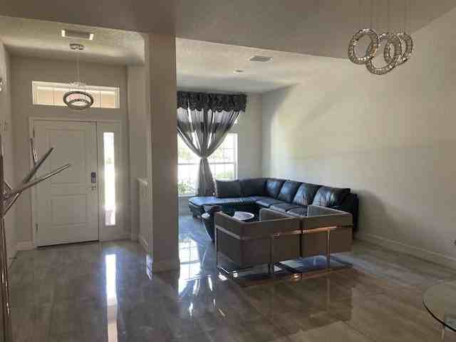 1848 W Mesa Verde Dr - Photo 7 of 16
