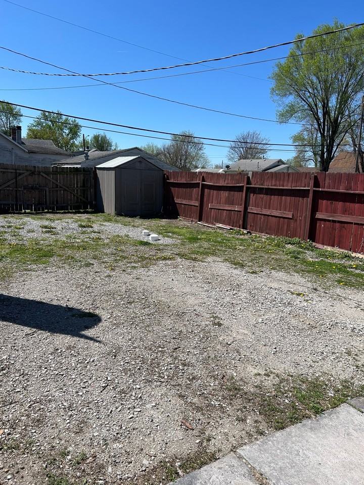 2032 Milan Ave - Photo 3 of 14