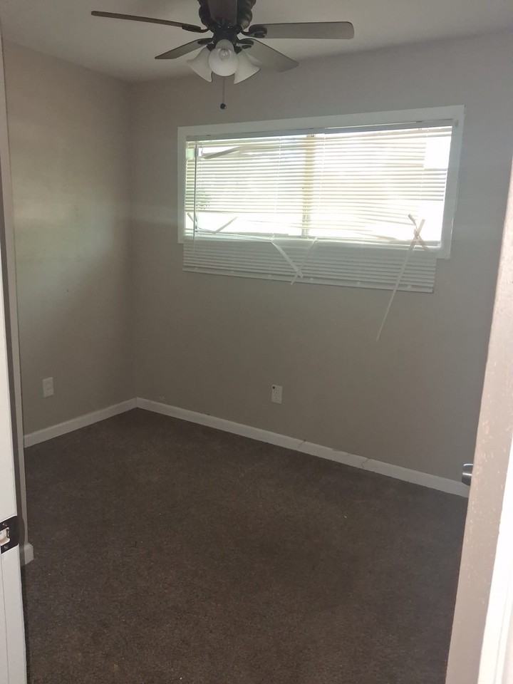 117 Leonard Dr - Photo 3 of 20