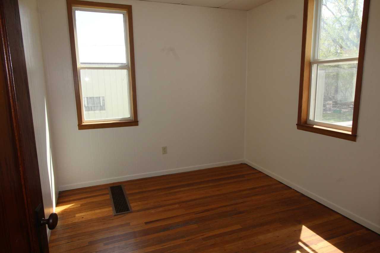 504 Wollan St #1 - Photo 7 of 11