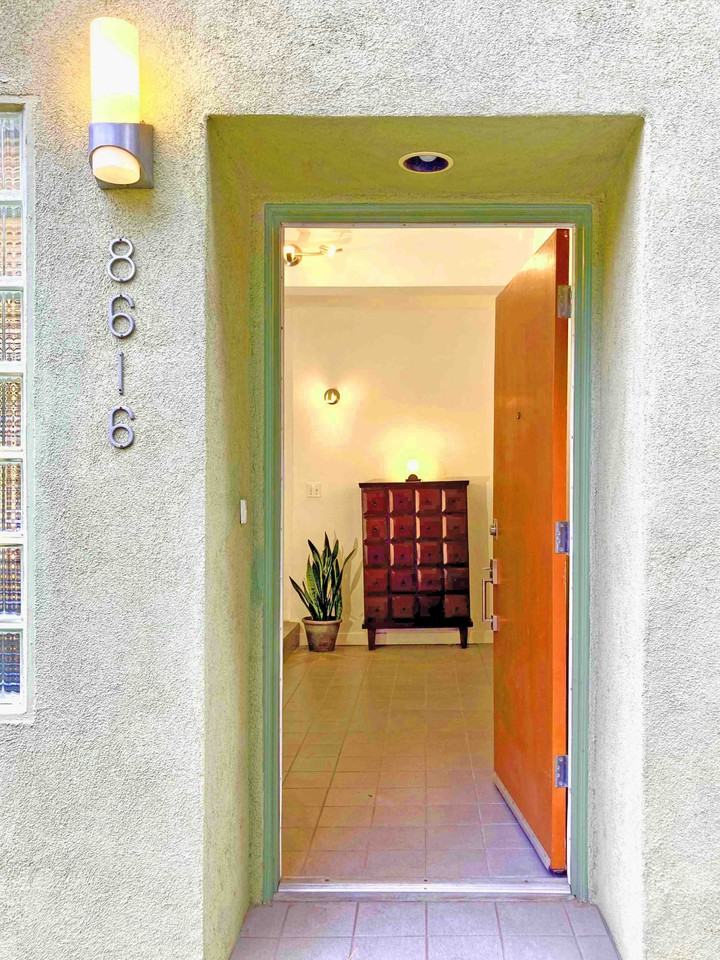 8616 Wonderland Ave #NA - Photo 3 of 29