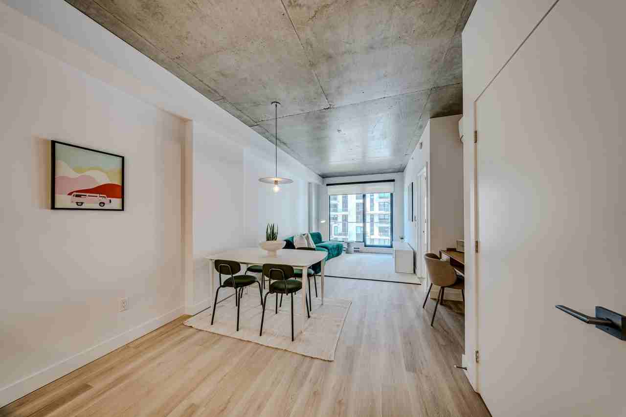17 Boulevard Montclair #203 - Photo 3 of 11
