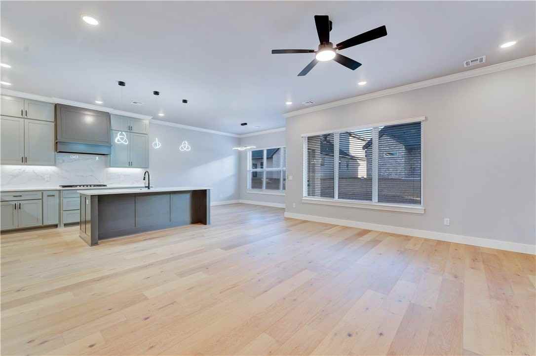 1851 Lotus Rd - Photo 4 of 23